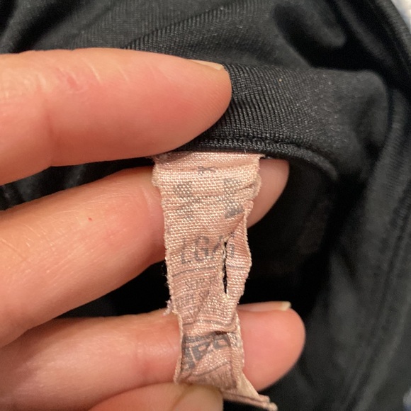 ***SOLD****. Under Armour jacket, black, size L - Picture 10 of 10